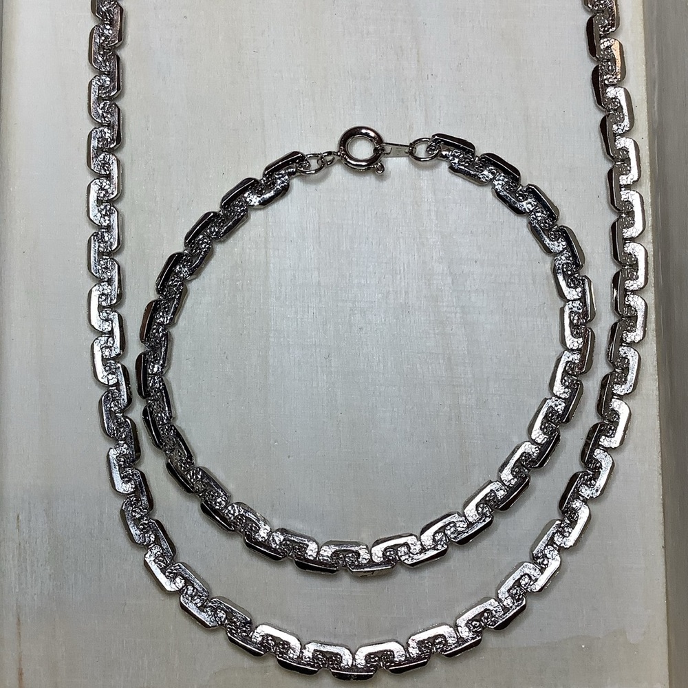 new vintage costume 4 mm silver nugget set interlocking chain links